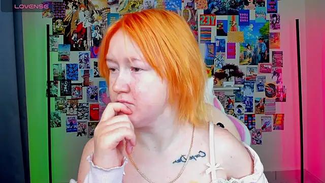 Sara_Robinson from StripChat