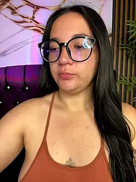 sara_roy04_ from StripChat