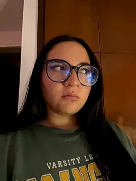sara_roy04_ from StripChat is Freechat
