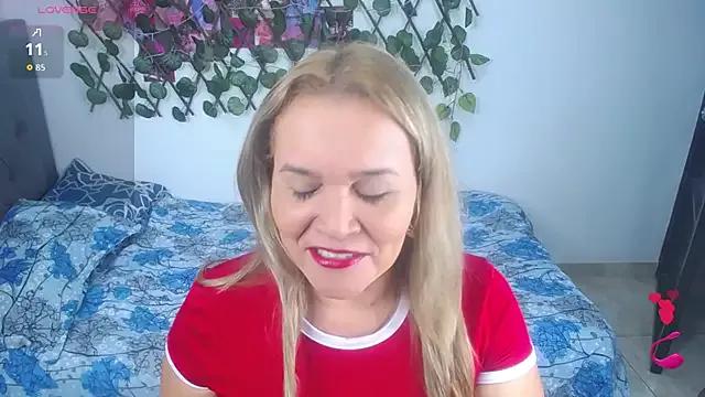 Sara_star1 from StripChat is Freechat