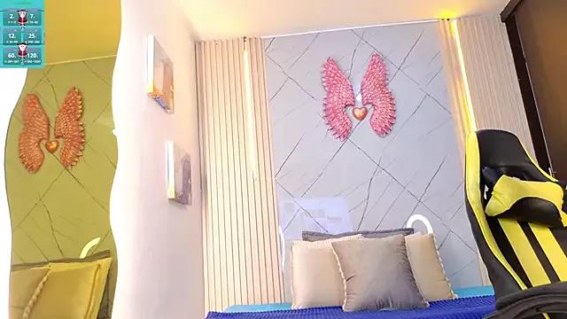 Sara_swift9 from StripChat