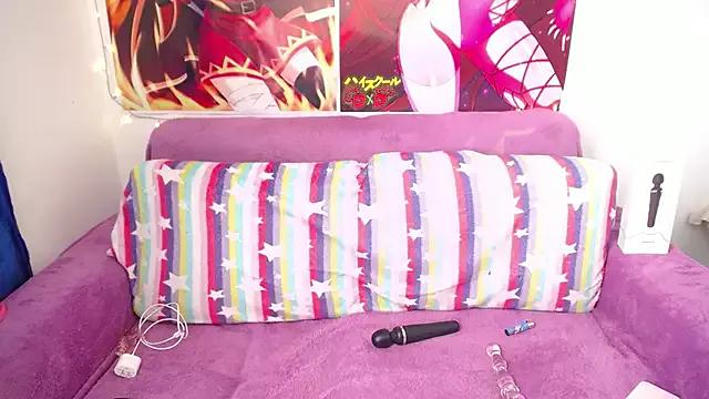 sara_winehouse1 from StripChat is Freechat