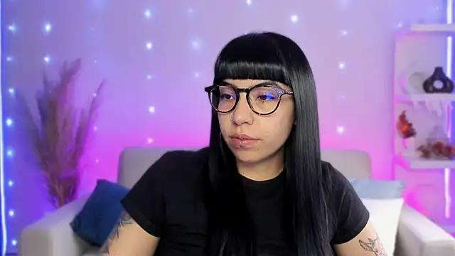 Saraa_Desiree from StripChat