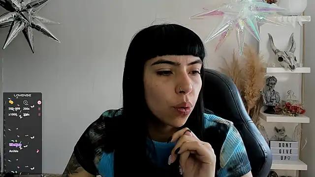 Saraa_Desiree from StripChat