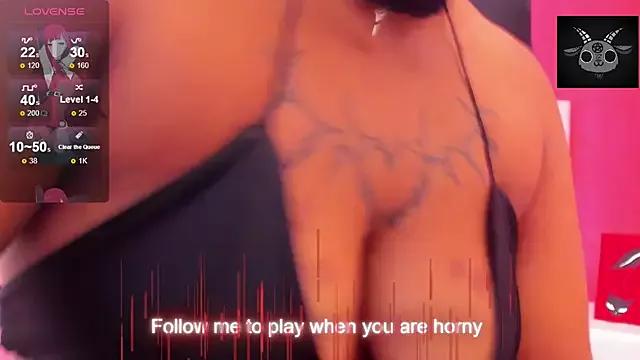Saraa_Graham from StripChat