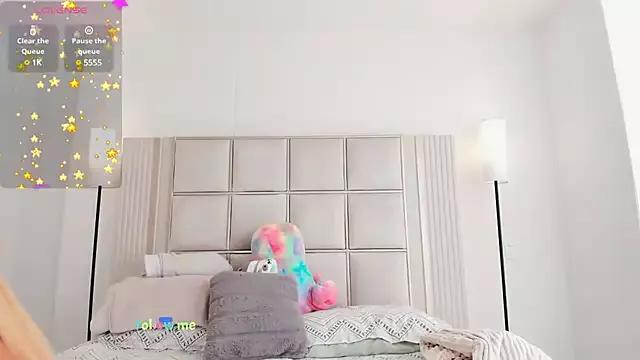 saraamiller_ from StripChat