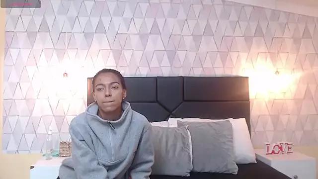 SaraaTylor from StripChat