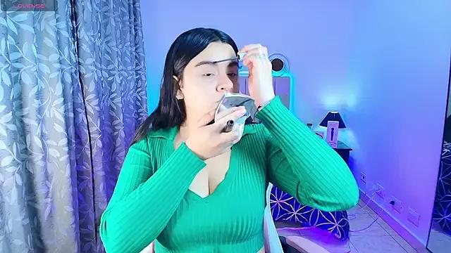 SaraBraun_ from StripChat