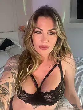 SaraColes from StripChat