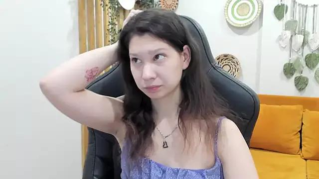 SaraDenar from StripChat is Freechat