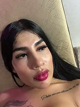 saragill323 from StripChat