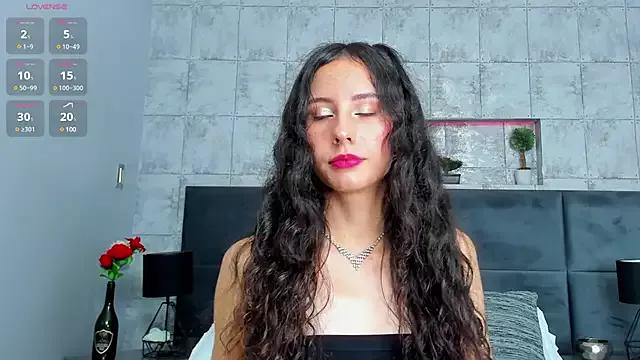 Sarah-Grace from StripChat