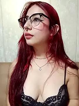 sarah-lark- from StripChat is Freechat