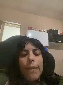 Sarah-safada from StripChat is Freechat