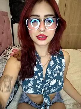 Sarah_Lark- from StripChat is Freechat