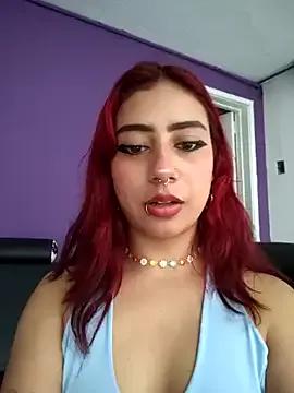 sarah_lark_ from StripChat is Freechat