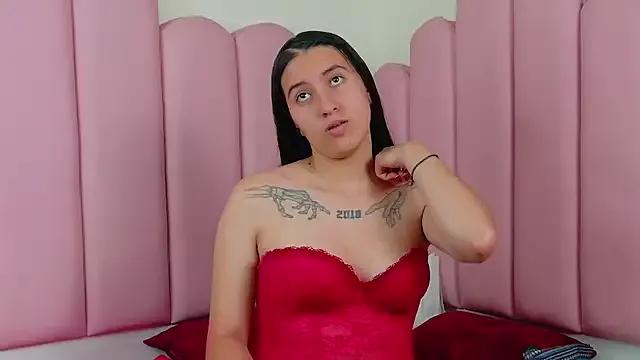 sarah_miller77 from StripChat