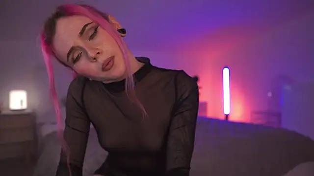 Sarah_Pink from StripChat