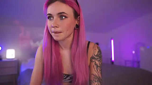 Sarah_Pink from StripChat