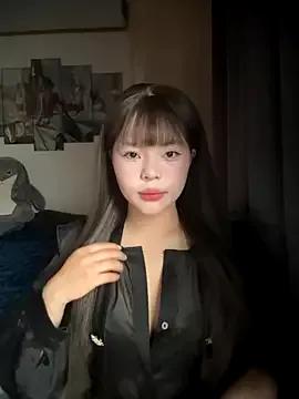 SarahBeii from StripChat is Freechat