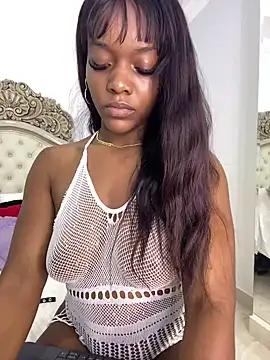 SarahBrunet from StripChat