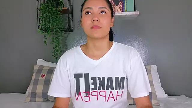 SarahEvans___ from StripChat is Freechat