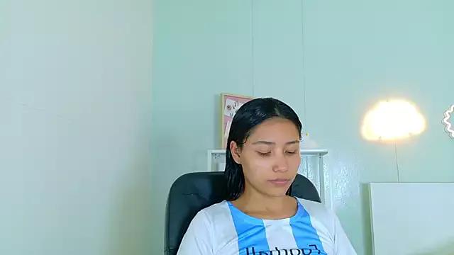 SarahEvans___ from StripChat is Freechat