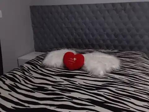 Sarahmonesexy from StripChat