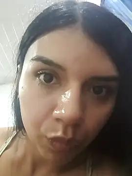 Sarahornyxx from StripChat