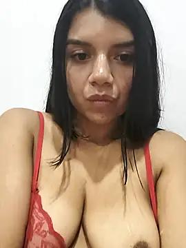 Sarahornyxx from StripChat