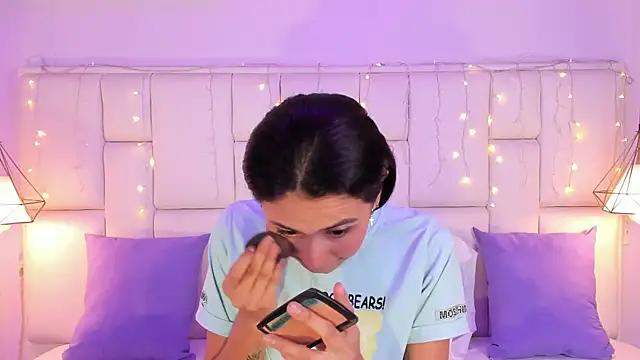 SarahSophia_ from StripChat