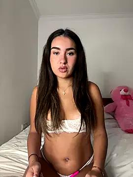 sarahsparkles20 from StripChat