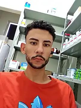 Saraiva2002 from StripChat