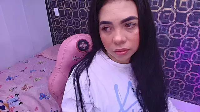 sarakaisy from StripChat is Freechat
