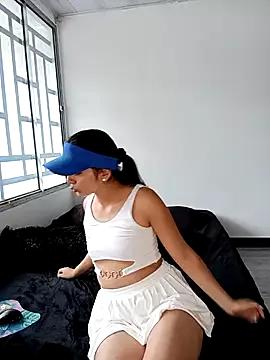 SaraMistick from StripChat is Freechat