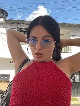 SaraMistick from StripChat is Freechat