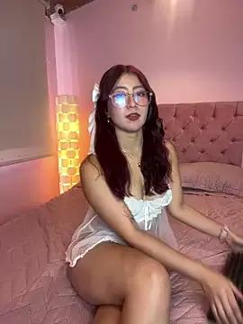 Saramooon webcams show profile image 