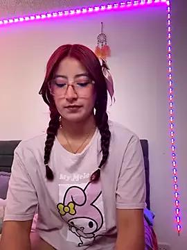 saramooon from StripChat is Freechat