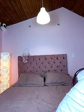 saramooon from StripChat is Freechat