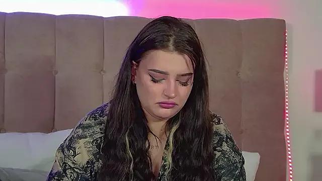 SaraOswald from StripChat
