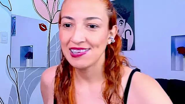SaraPrivate from StripChat