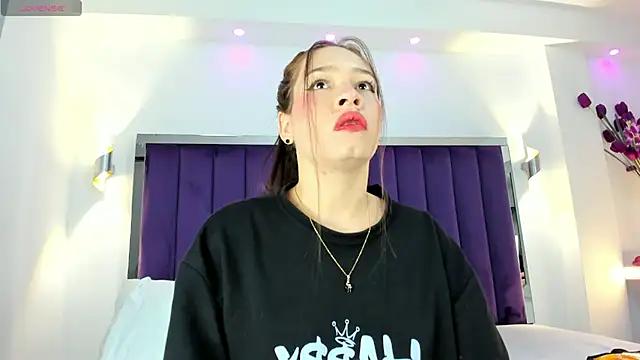 SaraRiley from StripChat