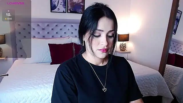 sarascottt from StripChat