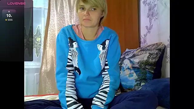 SaraSnow_ from StripChat