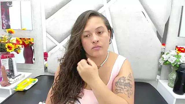 SaraThomso from StripChat
