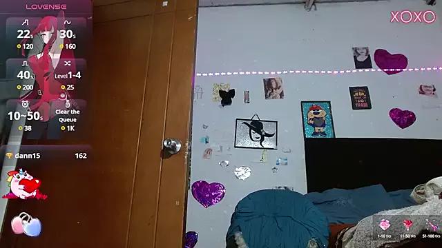 Saray_extrovert_ from StripChat is Freechat