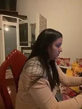 saray_gomez22 from StripChat