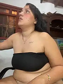 saray_gomez22 from StripChat