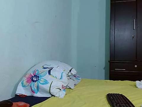 saray_sweet3 from StripChat