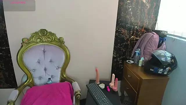 SarayMoorex_ from StripChat